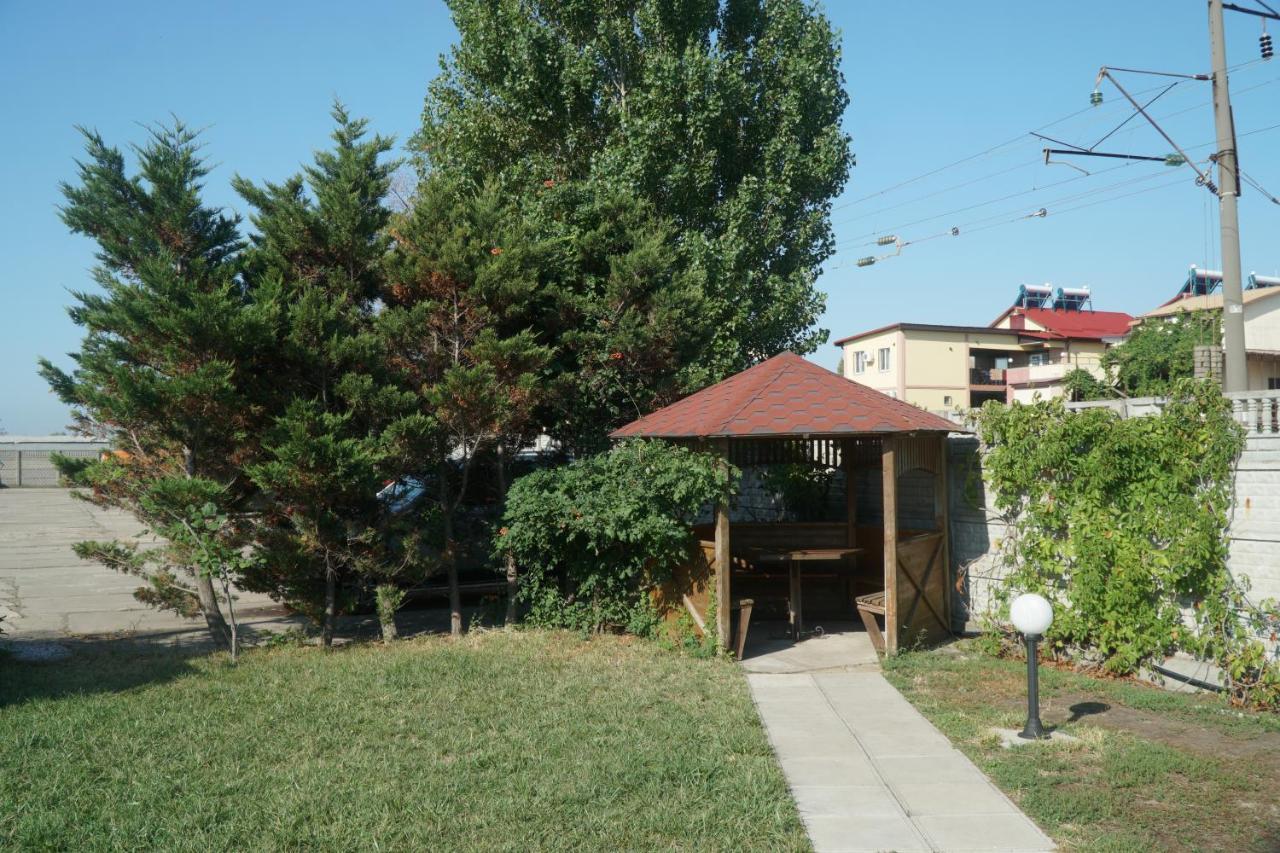 Радуга Курортная Гостиница Zatoka Exterior photo