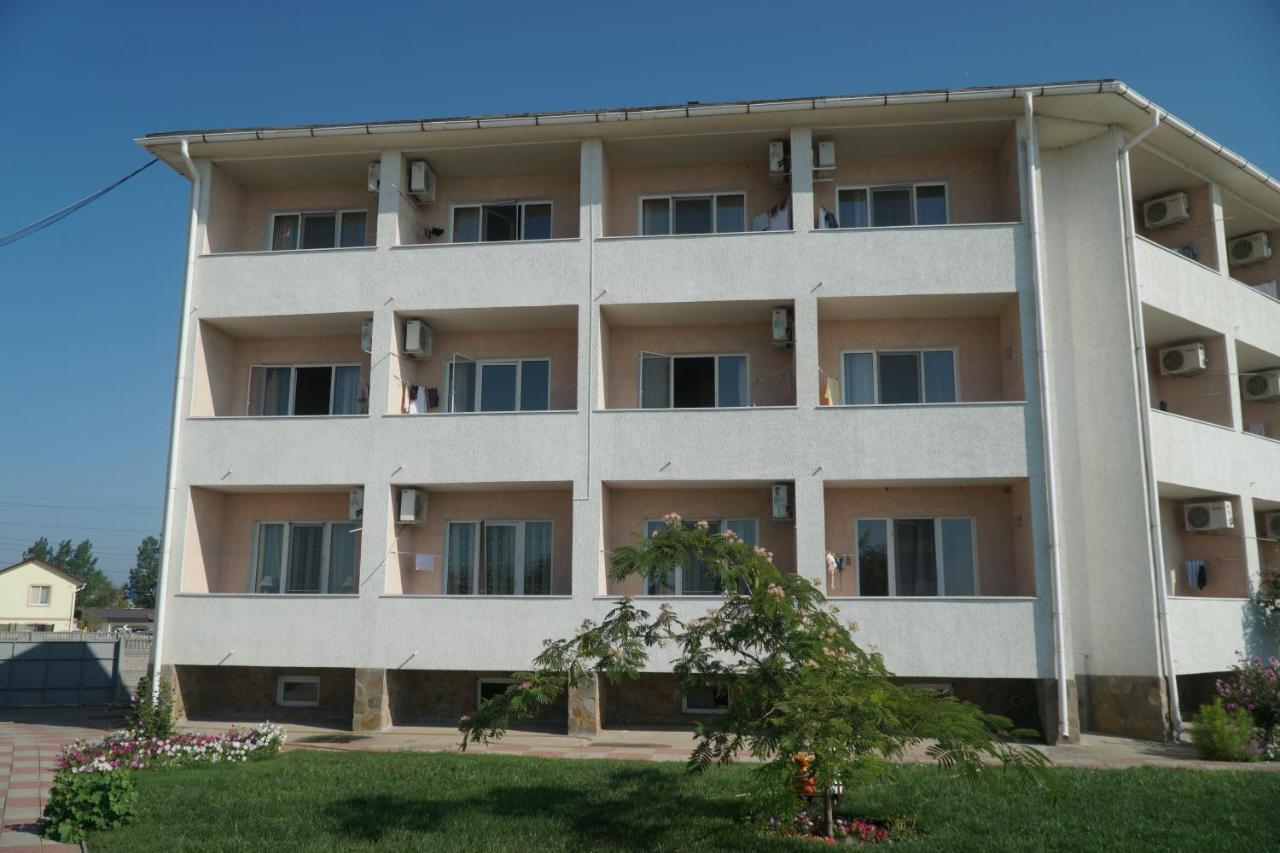 Радуга Курортная Гостиница Zatoka Exterior photo